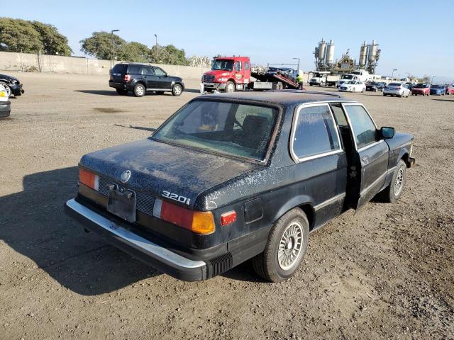 Photo 4 from auction – 1982 BMW 320 I with VIN WBAAG3302C8375713