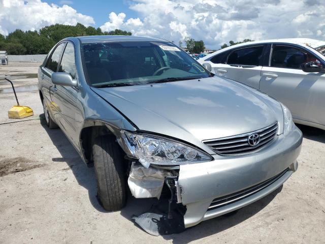 TOYOTA CAMRY LE 2005 with VIN 4T1BE32K15U627652 - Photo from auction