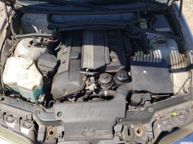 Photo 7 from auction – 2001 BMW 325 I with VIN WBAAN37481NE55201