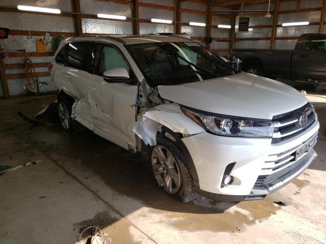 TOYOTA HIGHLANDER 2017 with VIN 5TDDZRFH4HS377237 - Photo from auction