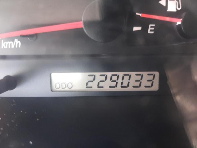 Photo 8 from auction – 2003 TOYOTA CAMRY LE with VIN 4T1BE32K53U664345