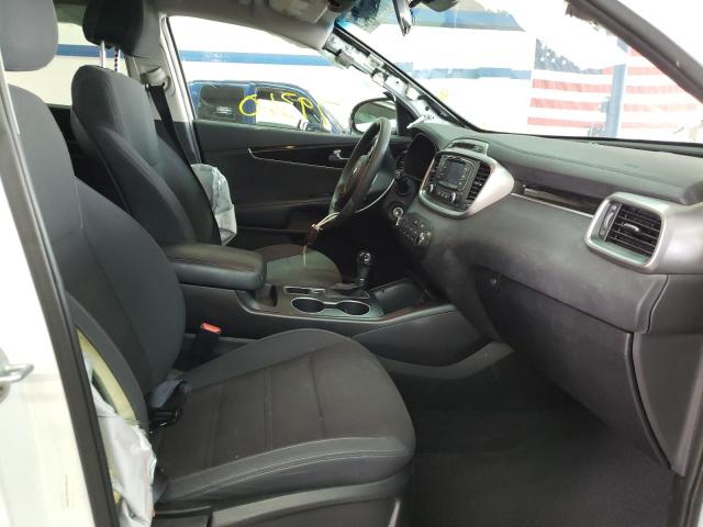 Photo 5 from auction – 2016 KIA SORENTO LX with VIN 5XYPGDA50GG132000
