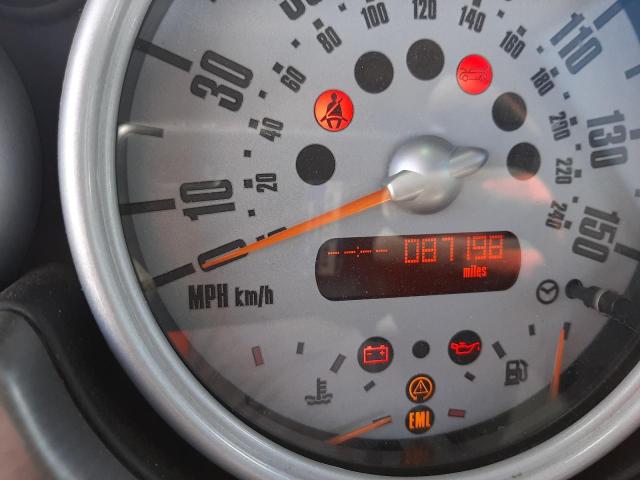 Photo 8 from auction – 2005 MINI COOPER S with VIN WMWRE33425TD97886