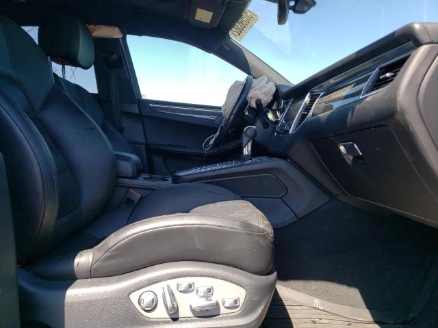 Photo 5 from auction – 2017 PORSCHE MACAN TURB with VIN WP1AF2A54HLB60044
