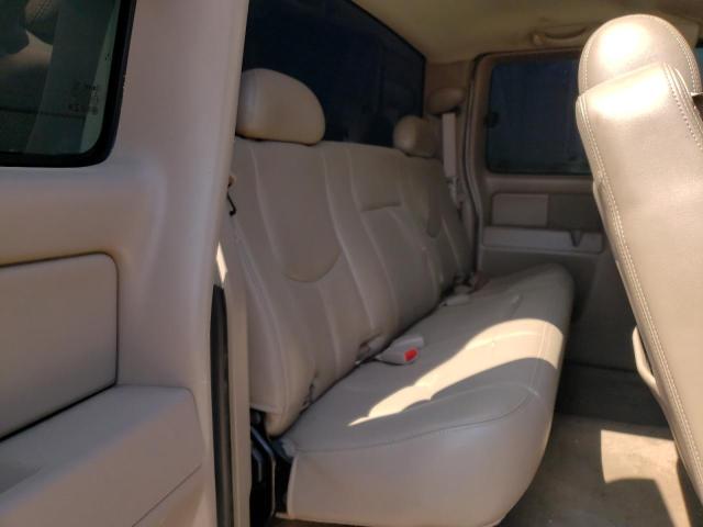 Photo 6 from auction – 2005 CHEVROLET SILVERADO with VIN 1GCHK29U15E238447