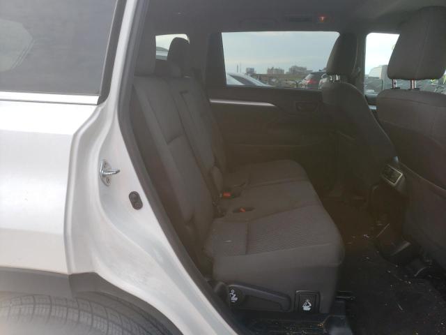 Photo 6 from auction – 2019 TOYOTA HIGHLANDER with VIN 5TDZZRFH6KS295703