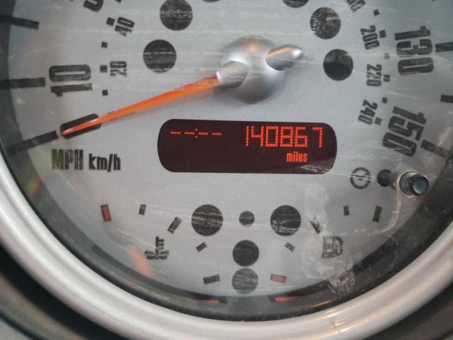 Photo 8 from auction – 2006 MINI COOPER S with VIN WMWRH335X6TF88862