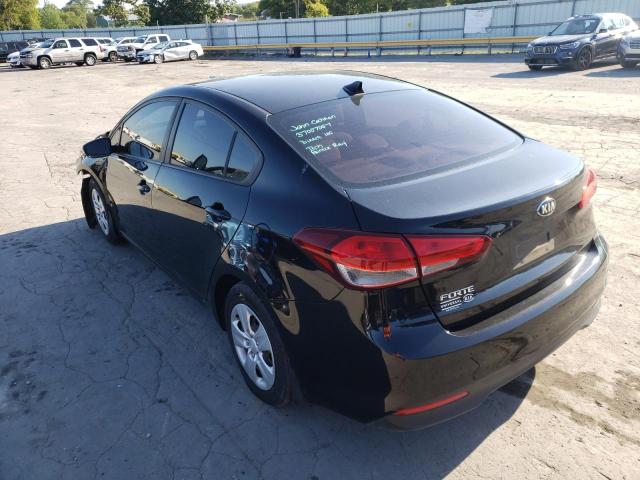 Photo 3 from auction – 2017 KIA FORTE LX with VIN 3KPFK4A7XHE020850
