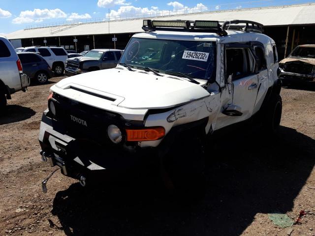 Photo 2 from auction – 2013 TOYOTA FJ CRUISER with VIN JTEBU4BF0DK156745
