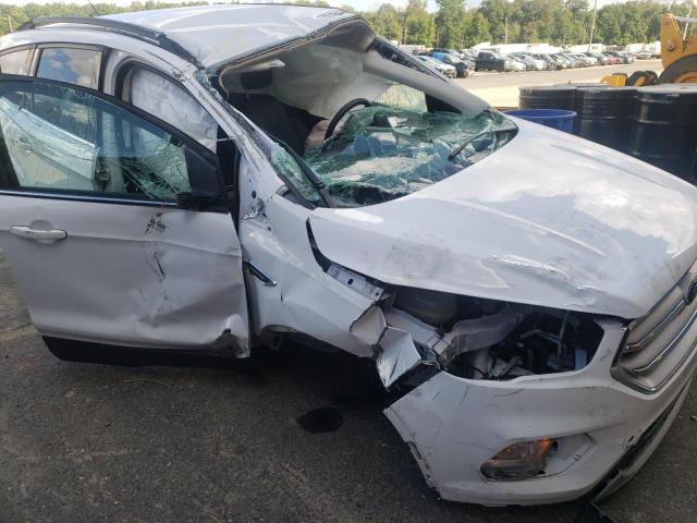 Photo 10 from auction – 2018 FORD ESCAPE SE with VIN 1FMCU9GD2JUC03573