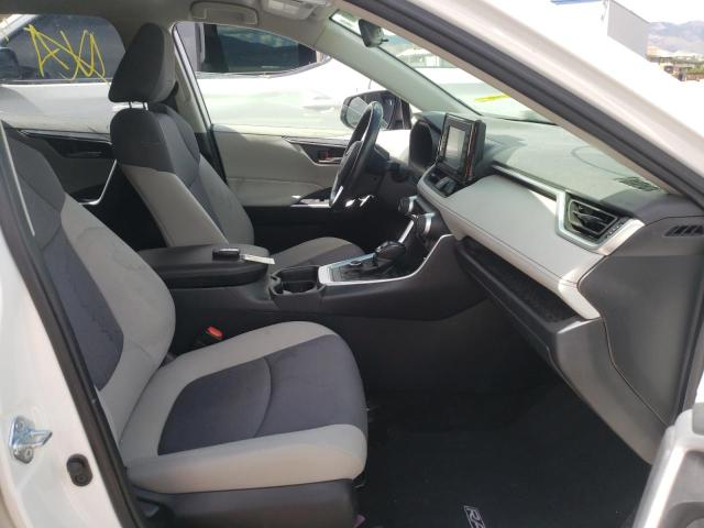 Photo 5 from auction – 2020 TOYOTA RAV4 XLE with VIN JTMR6RFVXLD005331