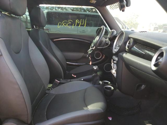 Photo 5 from auction – 2010 MINI COOPER with VIN WMWMF3C50ATU76500