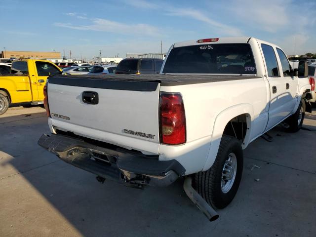 Photo 4 from auction – 2005 CHEVROLET SILVERADO with VIN 1GCHC23205F880057