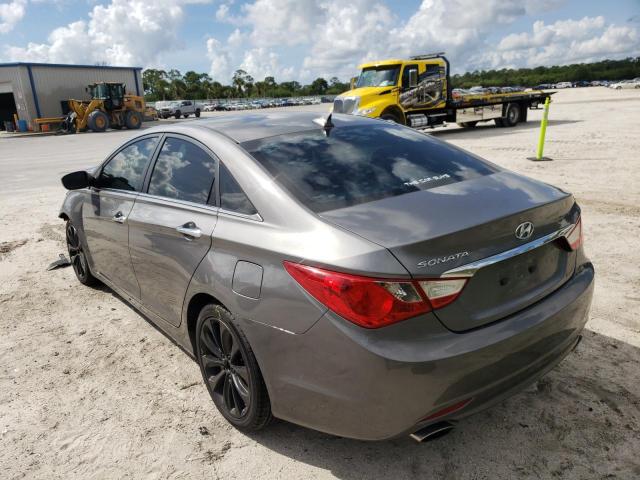 Photo 3 from auction – 2011 HYUNDAI SONATA SE with VIN 5NPEC4AC8BH056142