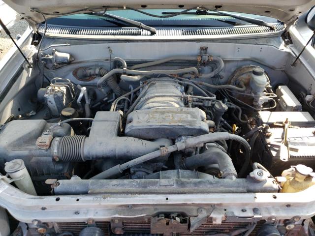 Photo 7 from auction – 2001 TOYOTA SEQUOIA LI with VIN 5TDBT48A01S027833