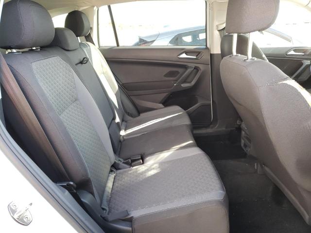 Photo 6 from auction – 2018 VOLKSWAGEN TIGUAN S with VIN 3VV0B7AX6JM080581