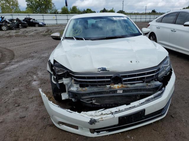 Photo 9 from auction – 2016 VOLKSWAGEN PASSAT with VIN 1VWAT7A36GC033541