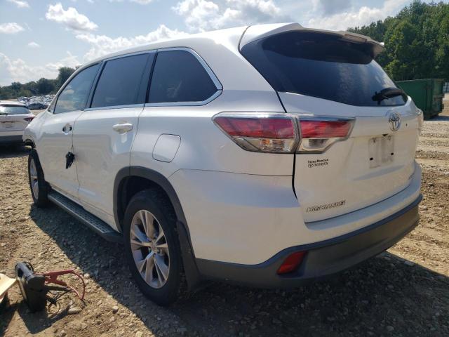 Photo 3 from auction – 2015 TOYOTA HIGHLANDER with VIN 5TDBKRFH7FS200531