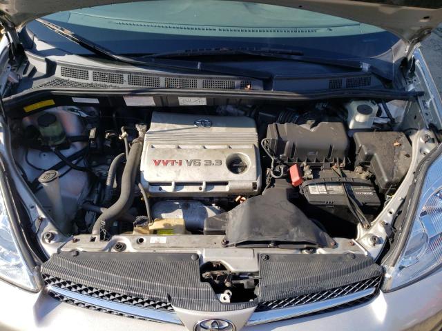 Photo 7 from auction – 2005 TOYOTA SIENNA XLE with VIN 5TDBA22C05S052175