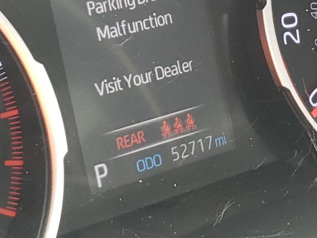 Photo 8 from auction – 2019 TOYOTA RAV4 XLE with VIN JTMP1RFV6KJ002044