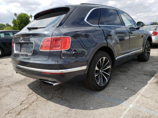 Photo 4 from auction – 2017 BENTLEY BENTAYGA with VIN SJAAC2ZV6HC015264