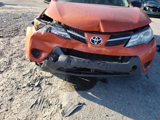 Photo 9 from auction – 2015 TOYOTA RAV4 LE with VIN JTMZFREV9FD056485