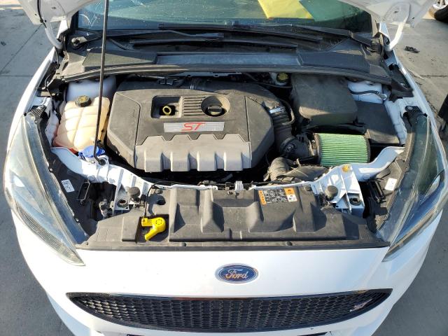 Photo 7 from auction – 2017 FORD FOCUS ST with VIN 1FADP3L92HL292694