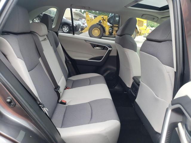 Photo 6 from auction – 2019 TOYOTA RAV4 XLE with VIN JTMP1RFV6KJ002044
