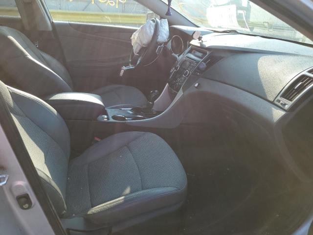 Photo 5 from auction – 2011 HYUNDAI SONATA with VIN 5NPEC4AC3BH107322
