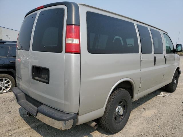 Photo 4 from auction – 2005 CHEVROLET EXPRESS G1 with VIN 1GCFH15T151216162