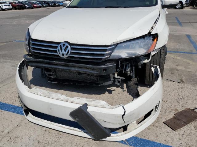 Photo 9 from auction – 2015 VOLKSWAGEN PASSAT SE with VIN 1VWBT7A32FC034771