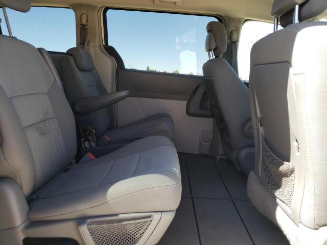Photo 6 from auction – 2010 CHRYSLER TOWN & COU with VIN 2A4RR5D12AR308544