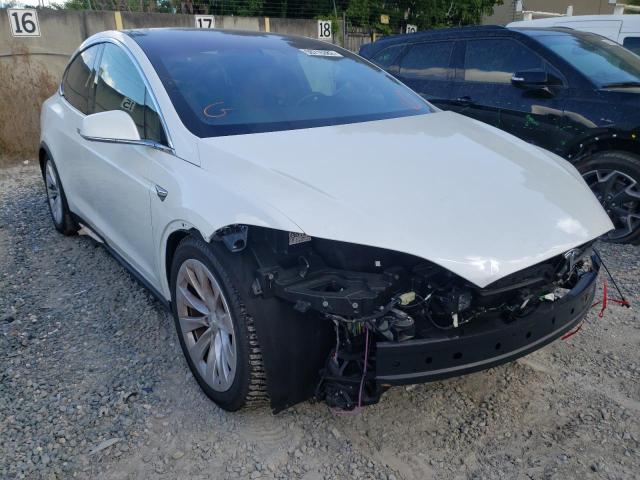 Фото 1 с аукциона – 2020 TESLA MODEL X с VIN 5YJXCAE21LF232599