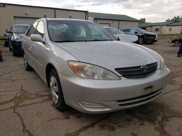 TOYOTA CAMRY LE 2004 with VIN 4T1BE32K24U897794 - Photo from auction