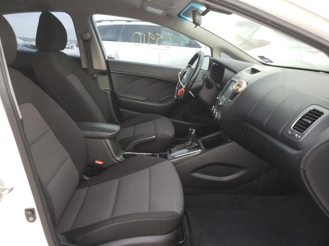 Photo 5 from auction – 2017 KIA FORTE LX with VIN 3KPFL4A79HE130690
