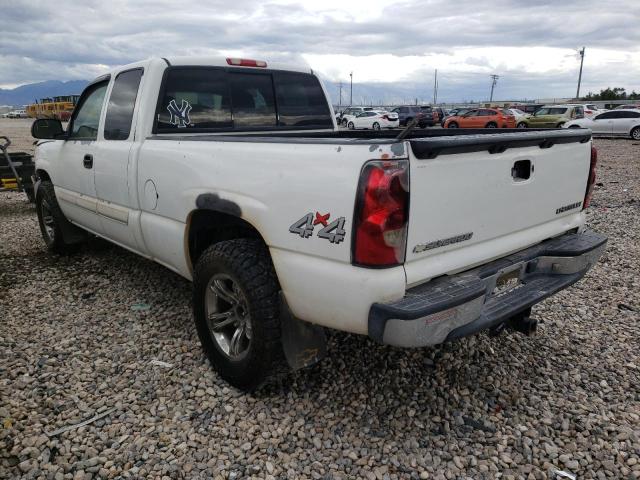 Photo 3 from auction – 2004 CHEVROLET SILVERADO with VIN 2GCEK19T941100546