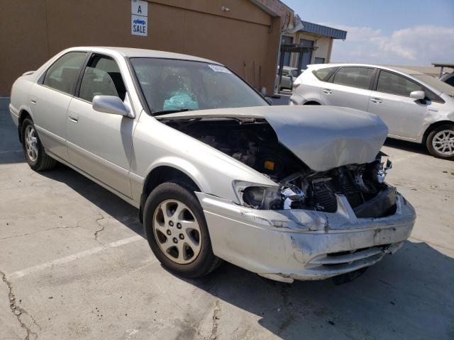 TOYOTA CAMRY LE 2000 with VIN 4T1BF22K7YU107161 - Photo from auction