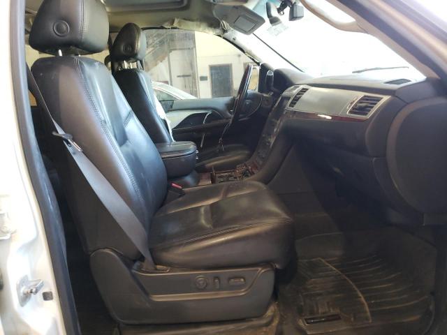 Photo 5 from auction – 2007 CADILLAC ESCALADE L with VIN 1GYFK638X7R190169