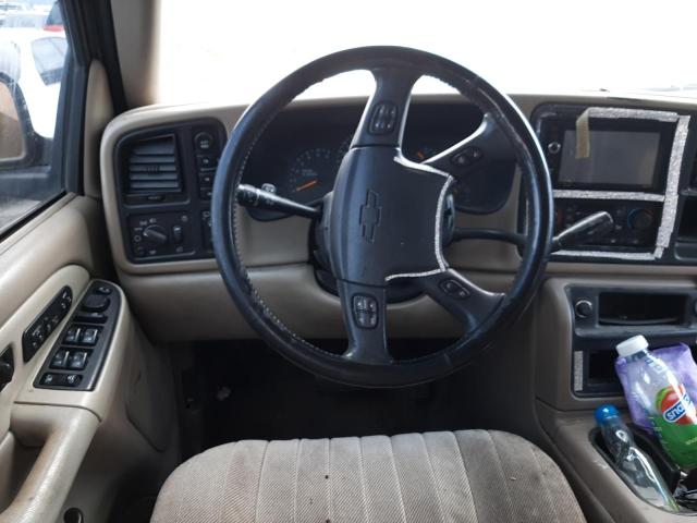 Photo 9 from auction – 2003 CHEVROLET SUBURBAN K with VIN 3GNFK16Z23G148058