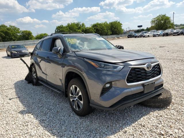 TOYOTA HIGHLANDER 2021 with VIN 5TDGZRBH2MS102284 - Photo from auction