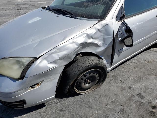 Photo 9 from auction – 2005 FORD FOCUS ZX3 with VIN 3FAFP31N65R141332