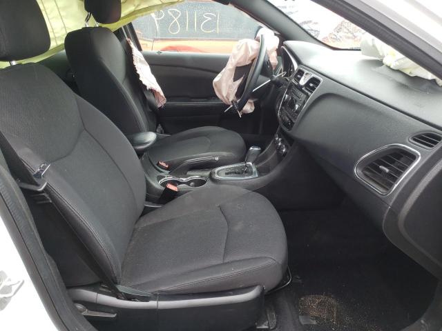 Photo 5 from auction – 2013 CHRYSLER 200 TOURIN with VIN 1C3CCBBB0DN695267