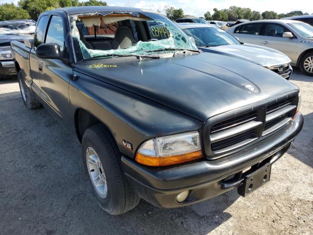 DODGE DAKOTA 2000 with VIN 1B7GL22X8YS657978 - Photo from auction