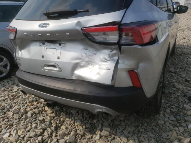 Photo 9 from auction – 2020 FORD ESCAPE SEL with VIN 1FMCU9H93LUA07638