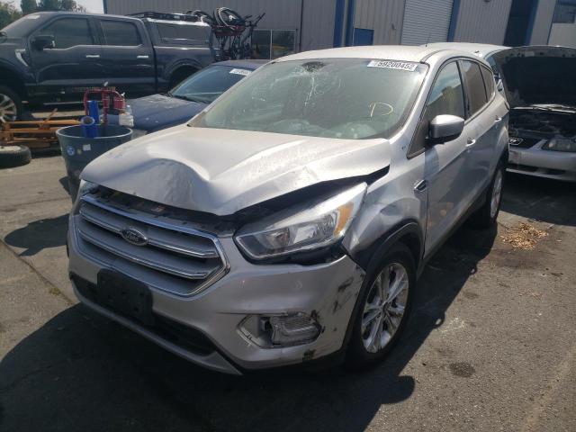 Photo 2 from auction – 2017 FORD ESCAPE SE with VIN 1FMCU9GD8HUC67823