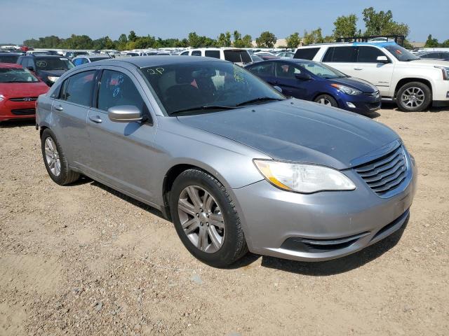CHRYSLER 200 TOURIN 2013 con VIN 1C3CCBBB3DN656947 - Foto de la subasta