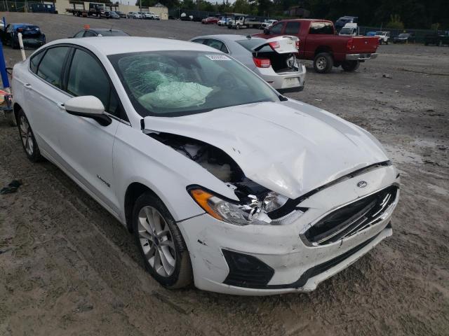 FORD FUSION SE 2019 with VIN 3FA6P0LU5KR263310 - Photo from auction