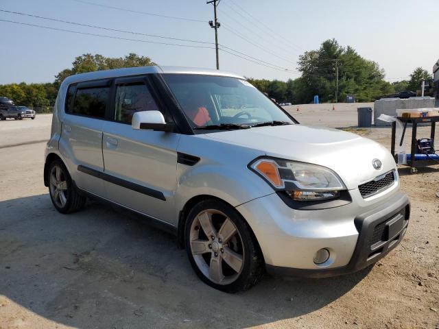 KIA SOUL + 2010 with VIN KNDJT2A2XA7056656 - Photo from auction