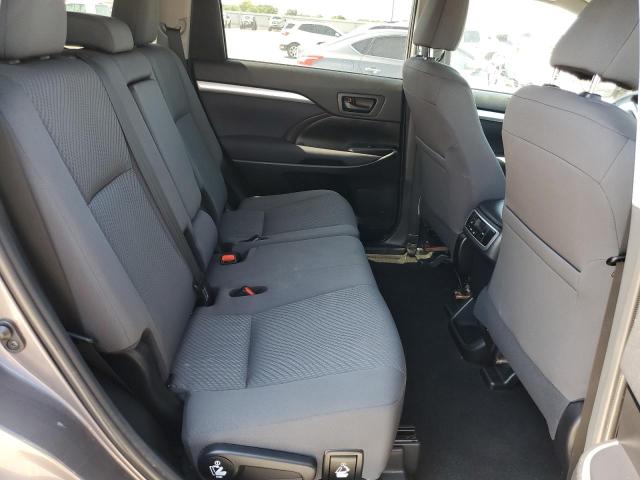 Photo 6 from auction – 2019 TOYOTA HIGHLANDER with VIN 5TDBZRFH4KS746872