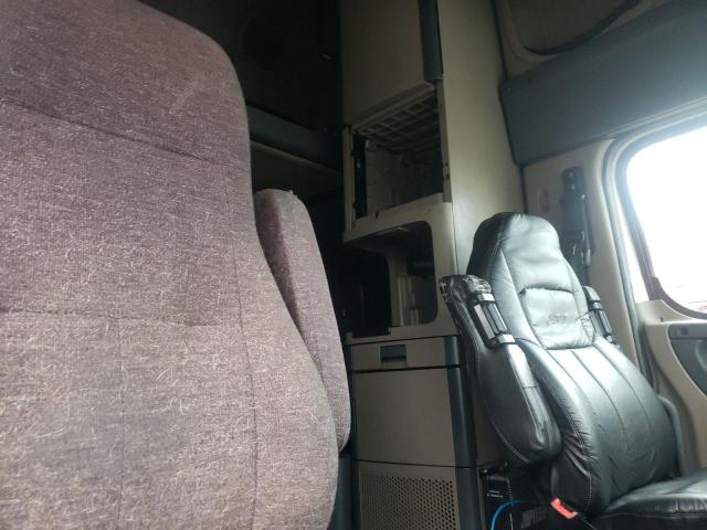 Photo 6 from auction – 2012 FREIGHTLINER CASCADIA 1 with VIN 1FUJGLDR9CLBC3185